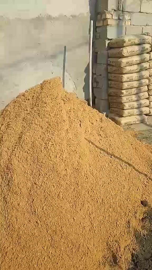 السلام عليكم بيت للبيع باب الزراعي سنه 25 البيت في شارع سيد رشيد 150 متر البيت كاملا السعر 25 وبي مجال  واهلا وسهلا زورونا ***********
