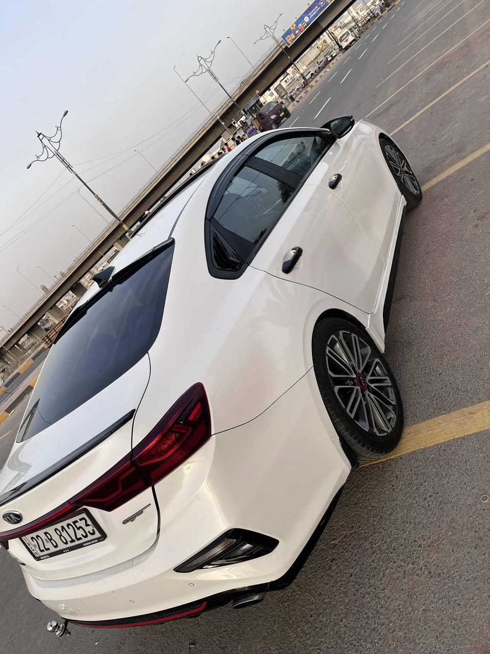 فورتي 21
جيتي 16 تيربو 
فول فول موصفات 
الضرر ٣ قطع صبغ بدون دواخل 
السعر 150 $$
العنوان موصل 
***********
