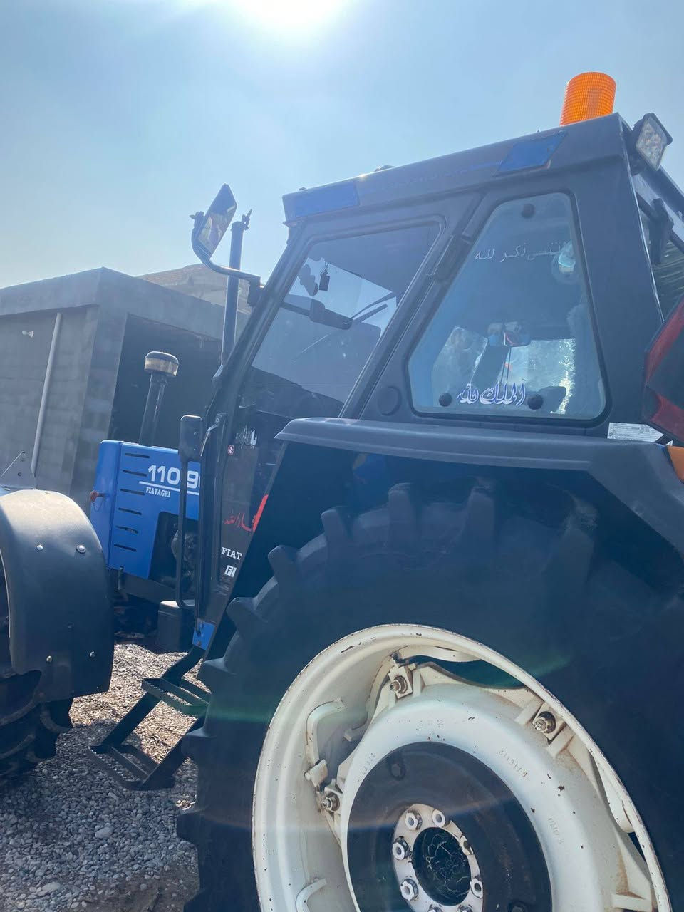 السلام عليكم
فيأت 110 للبيع مكفولة ما ناقصهة برغي سعر 44 وبيهة مجال حك الجية 
للاستفسار الاتصال على الرقم ***********
