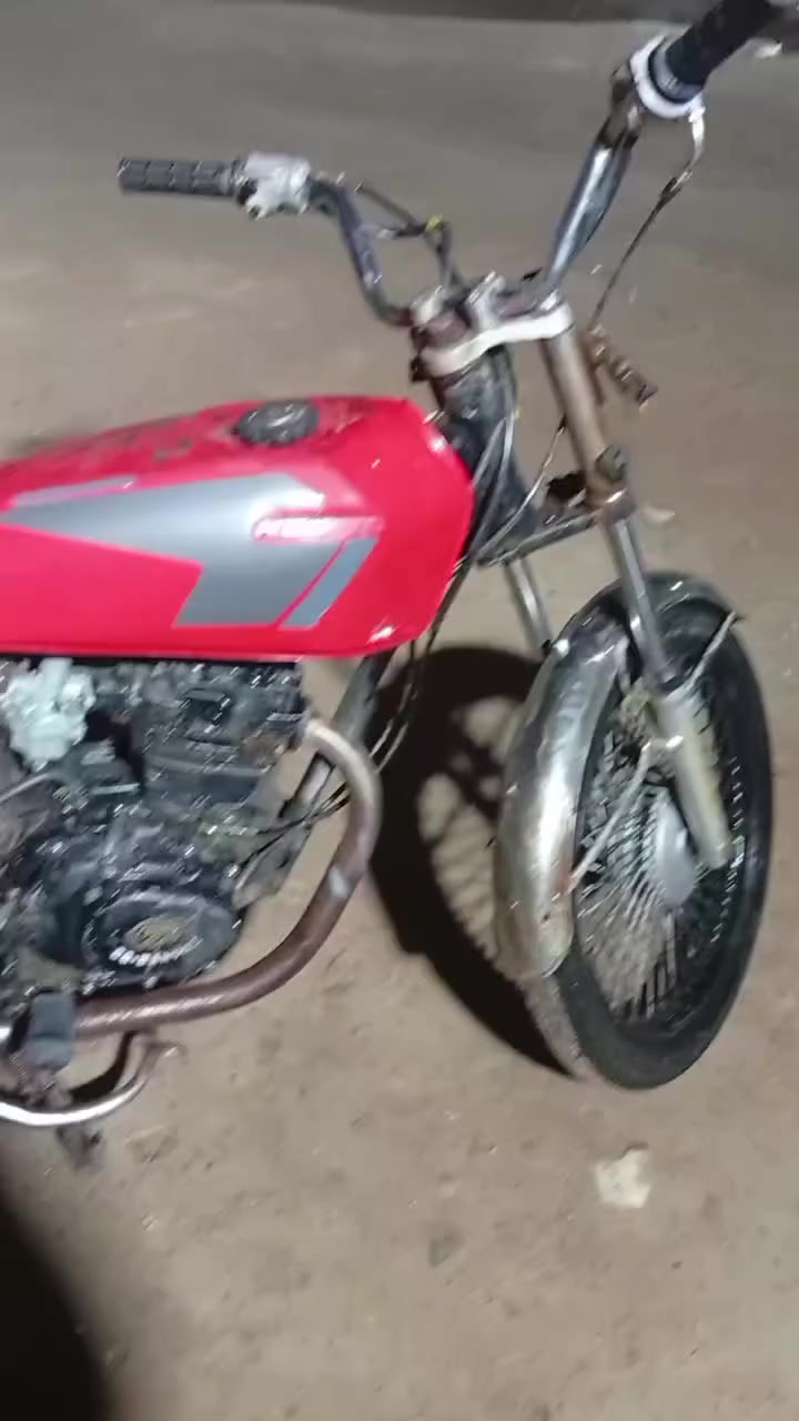 سلام عليكم شباب دراجه ايراني كلك مكفولة من سرقه محرك لسود ما مفتوح دراجه عوزه كابريته وسبرنكه مال بريك مكان بصره تنومه صالحيه سعر 225وبيه مجال بصيط


**إذا كنت صاحب هذا الإعلان وتريد حذفه لأي سبب، رجاءا أرسل رسالة إلى الدعم الفني**