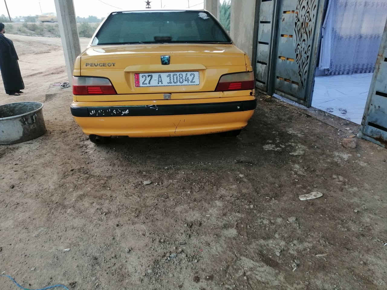 بيجو بارص موديل ١٤ كفاله مسستمه رقم انكليزي مداور ثاني يوم مصفره هيئه وغرامات ماعليه ربع السياره مكفوله من اي شي حداديه امامي خلفي كير محرك تبريد جاهزه منهه للشارع بسعر مناسب بيع مستعجل ٣٣ وبيهه مجال للشراي الاستفسار هاذه الرقم *********** مكان السياره سماوه الكرامه الصفران ال درب ويدلل الشراي وعتذر عن الاطاله
