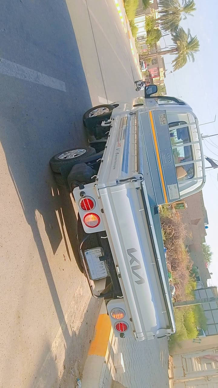 السلام عليكم كيا حمل لبيع او مراوس موديل ٢٠٢٣ مكفوله كفاله عامه رقم بغداد جديده السياره ماشيه ٥١ الف حقيقي سنويه مجدده ٢٠٣٠ ملاحضه ترهم مراوس حسب القناعه مكان السياره واسط الصويره الاستفسار على الرقم ***********

