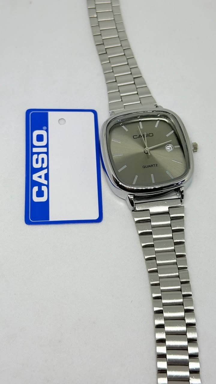 توفر لدينا 
     
🟥 ساعة كاسيو حديد Casio
✔️ عرض تاريخ
✔️ ألوان متنوعة
✔️ سير حديد مختم قبغ وقفل
 
🔵العنوان: قرية تلول ناصر- مفرق الشويرات- جوار أبو مالك للإستنساخ
🟣للإستفسار مراسلة الصفحة أو الإتصال على
*********** 
***********
