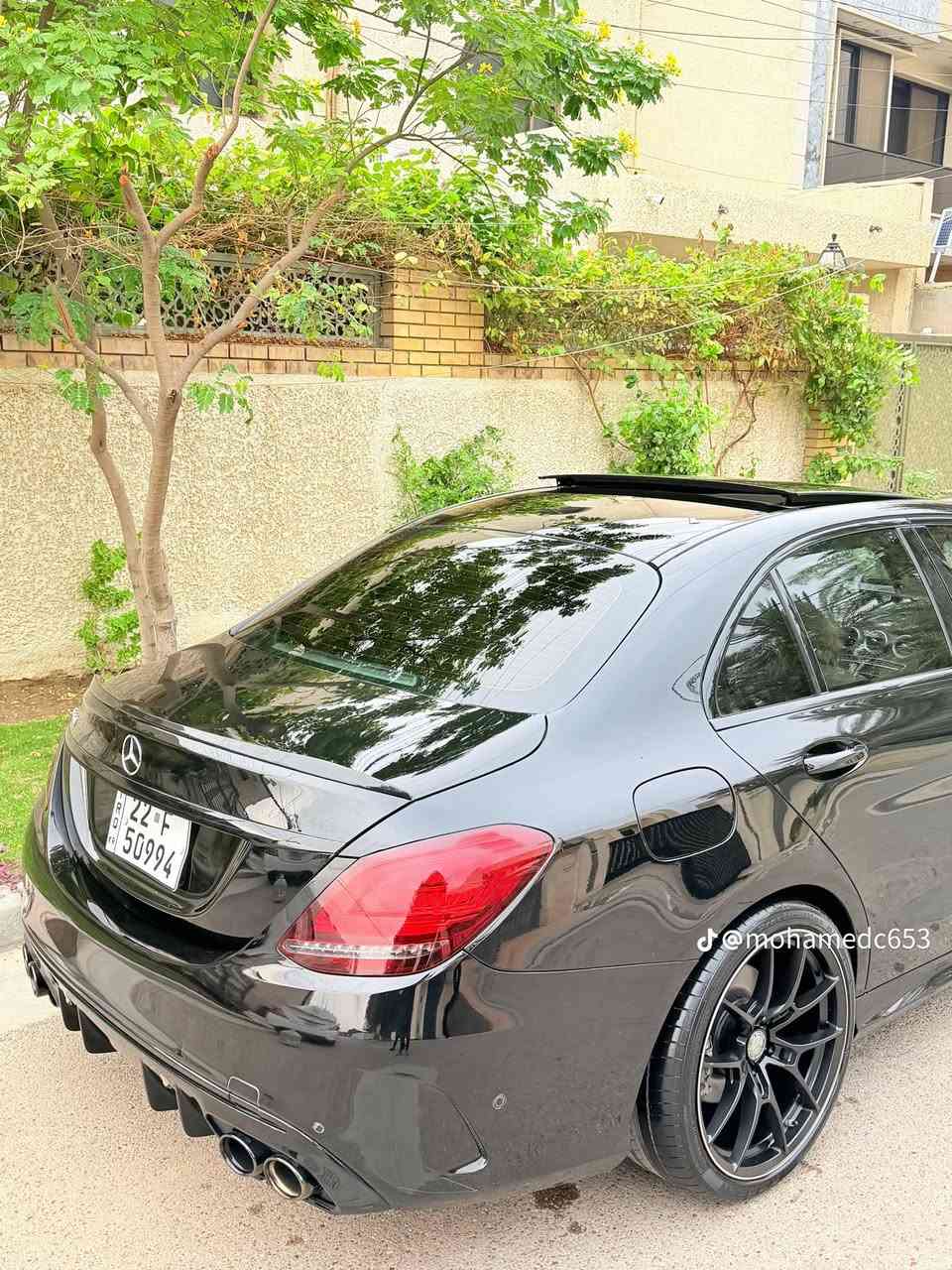 السلام عليكم
مارسيدس C300 2021 بدون ايرباك ضرر كلش بسيط بيها قطعتين 
السيارة كلش جديدة ماشية 40 km +مغلفة ppf
السيارة فول مواصفات 
بصمة 
بنراما 
كشنات جلد +كهرباء+ تدفئة
شاشة 
عداد الكتروني +متغيرر 
تحديد مسار 
تحكمات فول 
صندوك كهرباء
قطعتين تبريد 
رادارت 
نقطة عمياء 
اوتو هولد 
السيارة فول مواصفات او كلش جديدة 
مكينة كير مكفول 
السيارة ما بيها اي نقص 
محدثة كت 63
مكاني بغداد الوزيرية 
السعر 280 وبيها مجال 
للاستفسار ***********
