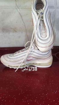 باله اوربي • نضافة ٩٠٪ • ملابس