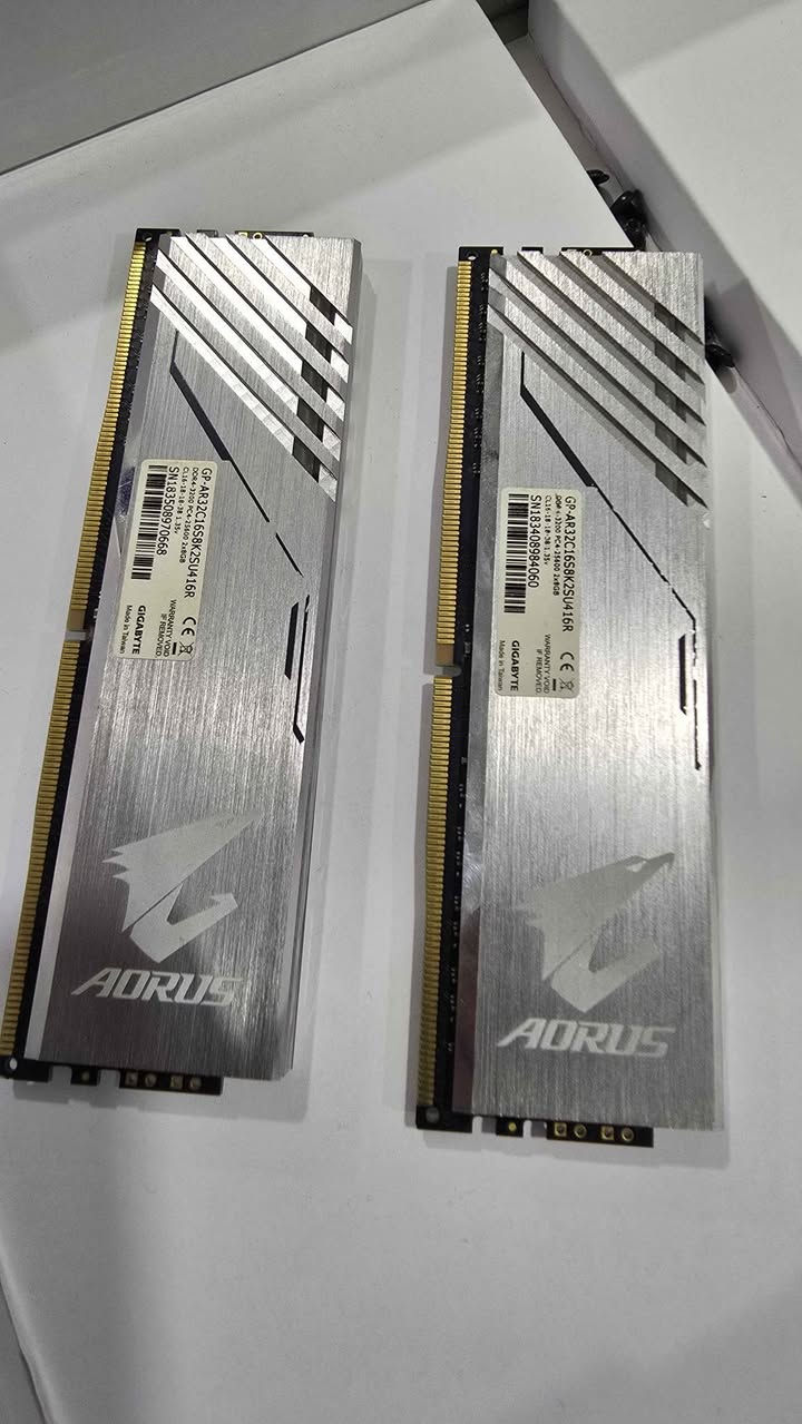 رامات اوروس 2*8 16gb 3200 RGB بغداد, العراق


**إذا كنت صاحب هذا الإعلان وتريد حذفه لأي سبب، رجاءا أرسل رسالة إلى الدعم الفني**