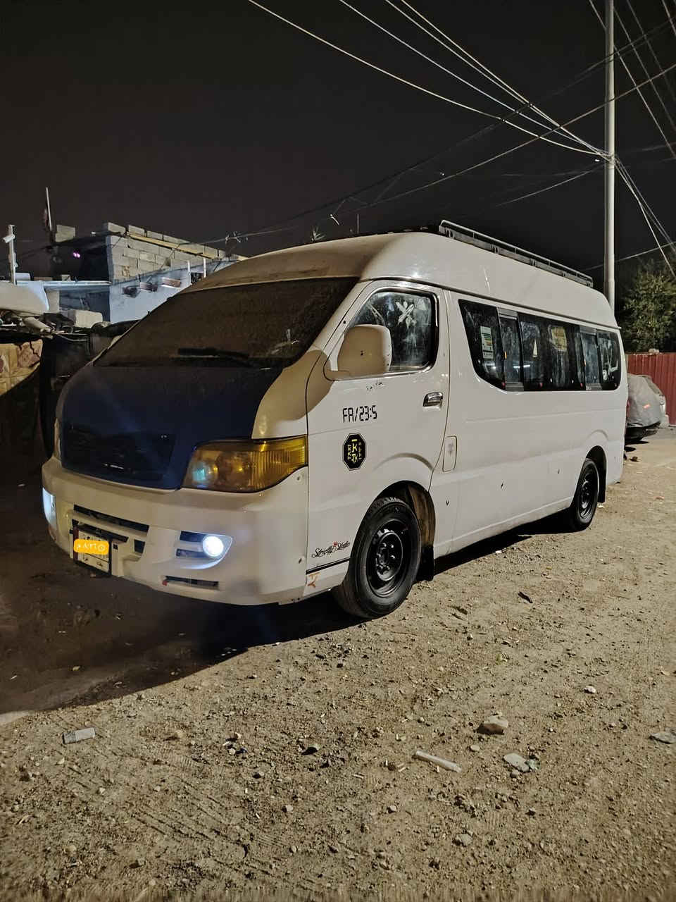 السلام عليكم شيري موديل13 للبيع او مراوس  سعره ب75 وبيه مجال سياره جهازه مكينه 3000 مجول هسه شاده كير عادي اكسن جديد كهربيات كله شغاله من الطول الطول تبريد شغال تخم تاير حديديه هسه شاده مشط ستيرن جديد يعني سياره جهازه الخير ومال جنبي رقم بغداد الماني مصفره هيه وغرامات وضريبه وشرط التحويل مكان السياره العماره الشراي يخابر ويدلل وهاذه رقمي *********** سبب لبيع عدم التفرغ اله
