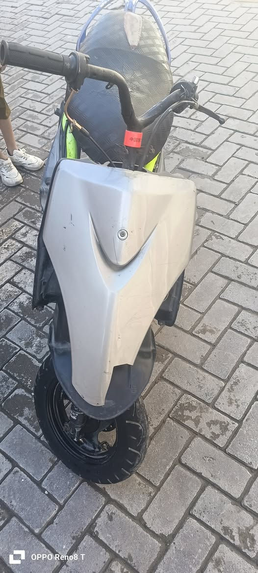 السلام عليكم للبيع دراجتين ماكس مضلع ولثانية عدلة نكرة سلف وهندر بكل وقت الدراجات شوفت عينك نقص بس كفرات الباقي كلة شغال مكاني بغداد مدينة الصدر سعر الوحدة 325وبيهن مجال رقم التلفون ***********
