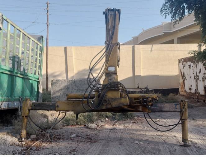 اعيد النشر بسبب الوعود الكاذبه للبيع كرين 5طن 2سلايت هيدروليك مكفول كفاله عامه للبيع او مراوس ب جهاز حفر أعمدة *********** / ***********
