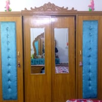 غرفة نوم • للبيع • أثاث