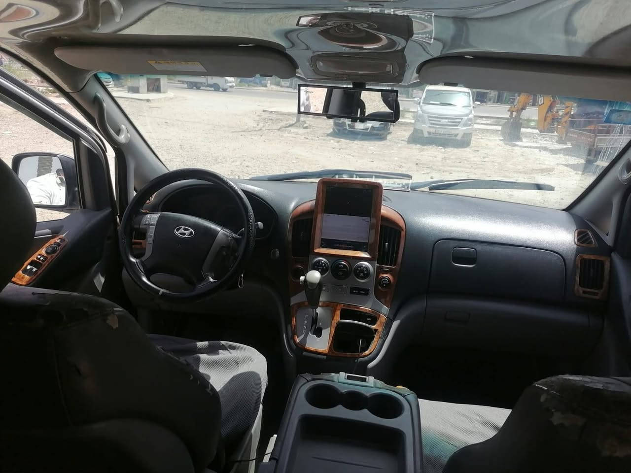 السلام عليكم هونداي استاركس موديل ٢٠٠٨
مسكر كيراوتوماتيك
رقم انكليزي بسمي
مكاني الديوانيه ***********
سعره ١٢٠ وبيه مجال
