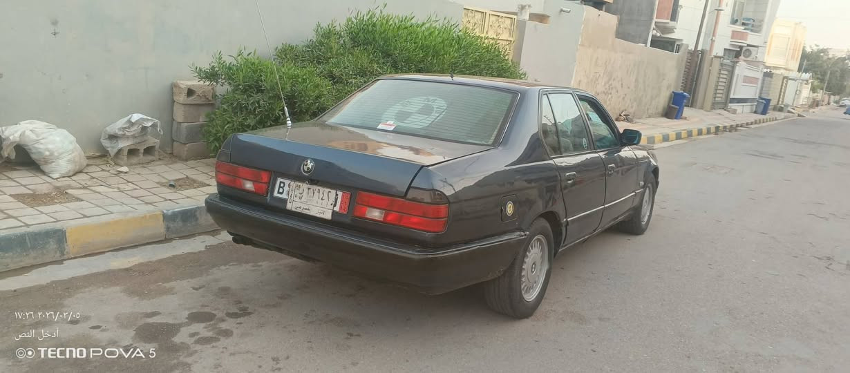 السلام عليكم ورحمه الله وبركاته ادمن وافق فدوه لعيونك
سياره بي ام دبليو 

حجم 730.     

محرك...... 735

معمره جديد داخل جديد

تخم تاير ويا كب جديد مسجل  لا يتم عالي ناصي

والنظافه كدام عينك. محرك وكير جدد

 السعرر....43 وبيه مجال بسيط 

مكاني رمادي  شارع عشرين الاتصال ***********
