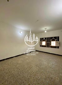 بيت طابقين للايجار في دور الصحه ركن موقع ممتاز جداً يلائم السكن العائل...