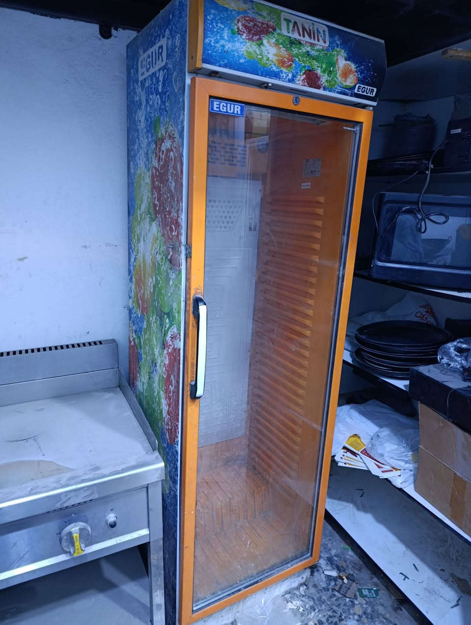 السلام عليكم
للبيع مجمدة عامودية وعارضة عامودية 
العنوان بغداد الغزالية 
*********** واتساب
