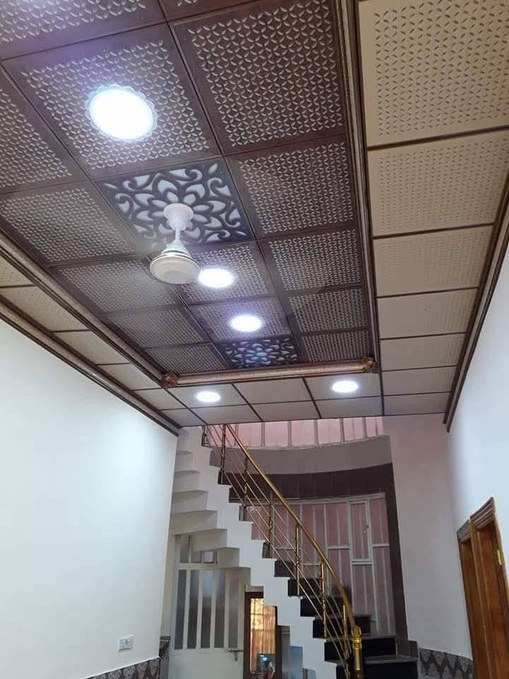 يعلن مكتب عقارات أبو انور فرع الطويسه عن وجود بيت البيع في حي الرافدين مساحة 176 متر وجه 11 متر طابو صرف طابقين يحتوي على 4 غرف نوم وصاله 2 وستقبال ومطبخ وصحيات وكراج وحديقه سعر المطلوب 425 مليون قفل 400 مليون بناء 2017 البيت فارغ جاهز السكن مكان راقي ممتاز قريب على الشارع العام 20 متر الستفسار//***********//***********// كما نستقبل جميع عروضكم وطلباتكم التجارية والعقارية المكتب مجاز قانونيا المكتب ماقبيل مطعم الحسون عقارات أبو انور فرع الطويسه
