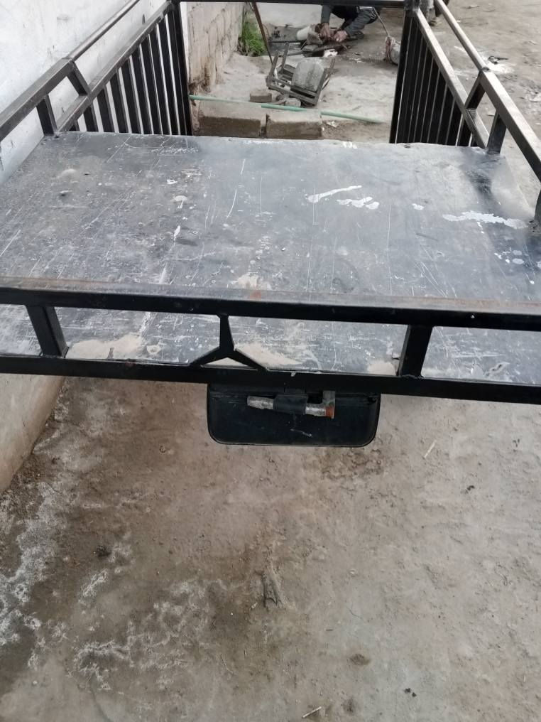 السلام عليكم محجل للبيع الشغل تفصال العنوان بابل القاسم السعر/100
/***********
