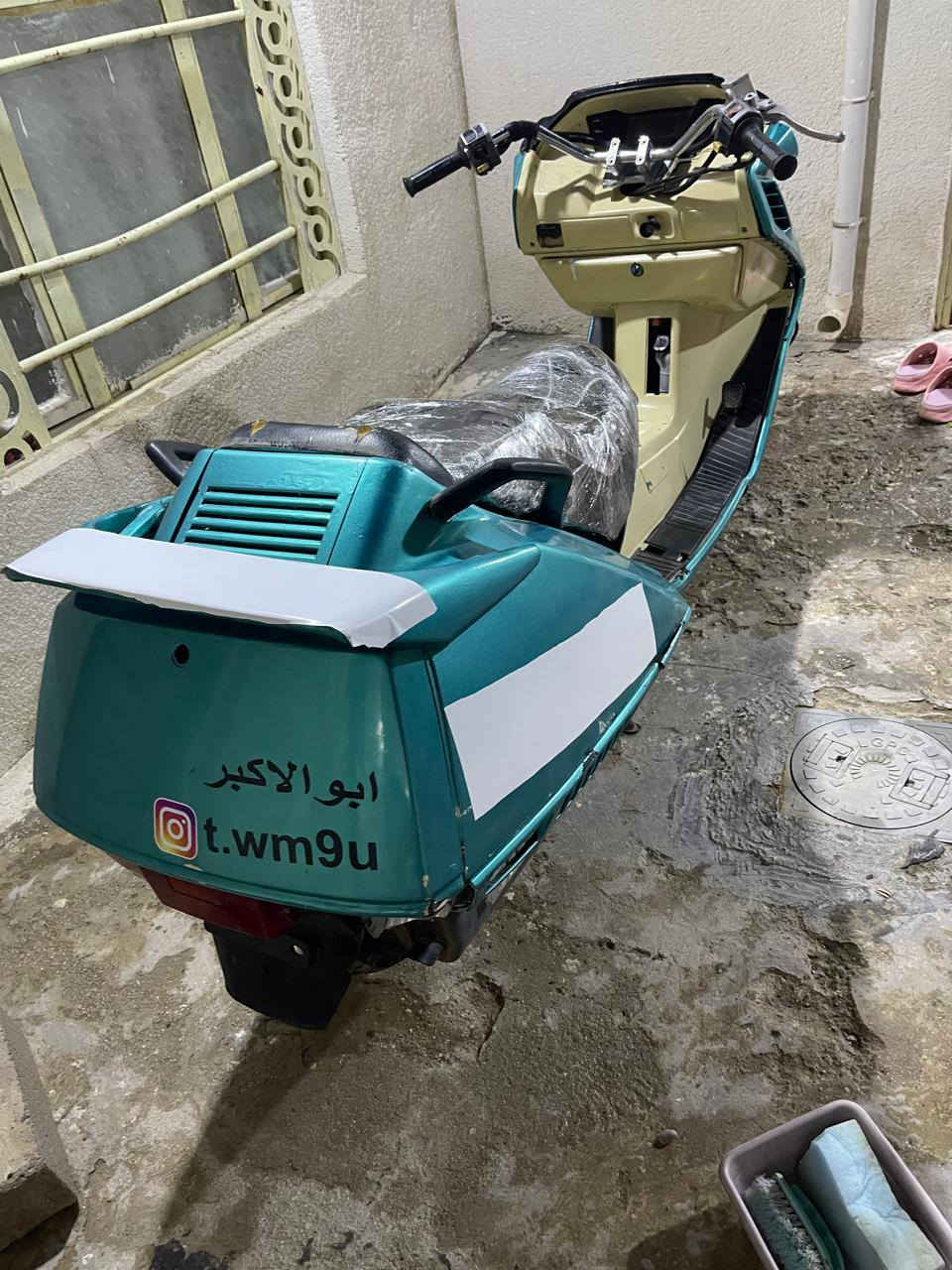 سلام عليكم
فيوجن للبيع
الدراجه كلش حلوه و مرتبه احله من الصوره
 مكينه ناعمه ما مفتوحه كفاله
كهربائيات كله شغال اشاير سلف الدراجه نكره لايت بك لايت كله شغال و شرطه تجي و تشوف بعينك كلجات دبلات كله جديد الدراجه مصروف عليه هواي 
رايده ب 550 و بيه مجال حگ الجيه 
مكاني النجف كوفة قرب جسر الامام علي 
متواجد فقط ع الوتساب رقمي ***********
