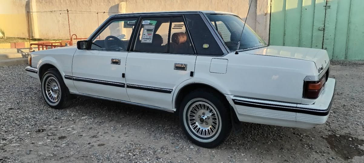 السلام عليكم للبيع سوبر موديل 85 رقم نينوى انكليزي بسمي سنويا لل31 محرك اصلي السعر 42 بيها مجال مكان السيارا بل موصل الستفسار *********** //***********
