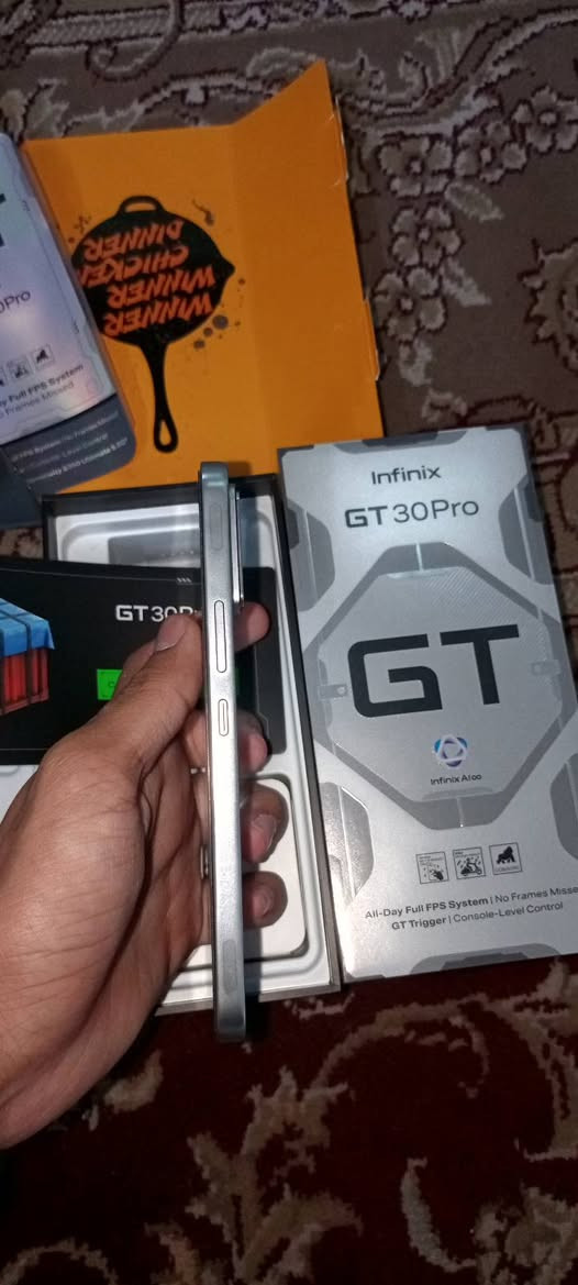 سلام عليكم وحش العاب GT30برو ذاكره 256 معالج وحش كل العاب 120 فريم بل ارحه جهاز ما مبدل بي شي مسخدمه استخدام شخصي فقط بي شخط و باب السيمكرت و كله شغال « جهاز وكارتونه بدون شي اني ماخذه هيج»  شوف الصور و اقتنع و اقرها زين مكاني بغداد الشعله هاذ رقمي بي واتساب عارضه ب 310 وبي مجال الشراي يدلل « كامرته مفوله 4k و عل 60 فريم»


**إذا كنت صاحب هذا الإعلان وتريد حذفه لأي سبب، رجاءا أرسل رسالة إلى الدعم الفني**