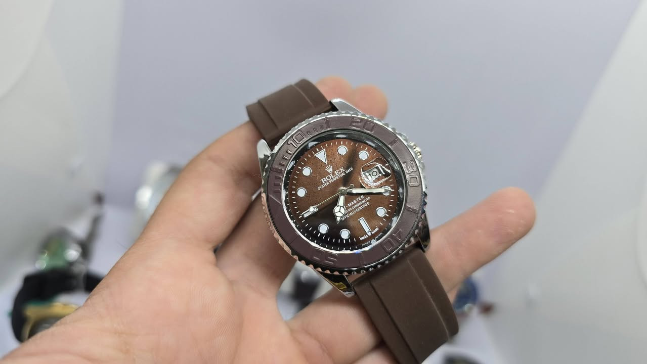 ساعه ٢٠ توصيل مجاني ساعتين ٣٥ توصيل مجاني للحجز *********** واتس اب
