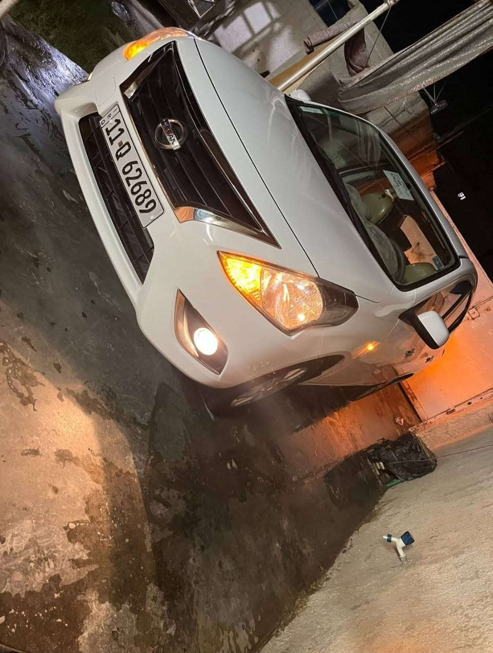 سلام عليكم 
سياره نسان سني هندي اعله موصفات بنسان السني السياره دوشمه عام 
موصفات السياره 
تحكم سترون
٤ جام كهربائي 
٥تبريد خلفي
٦ويل كب 
٧ مديل ٢٤ 
تيارات الشركه بيها جديد وباتري الشركه بيها السياره ماشيه ٤٤ الف 
رقم الهاتف *********** او ***********
