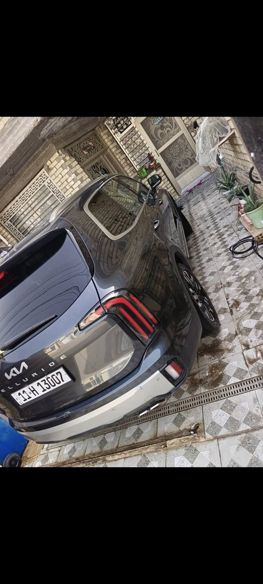 ركززز وياي السعر تنافسي 
..‏Kia Telluride SX 2024 3.8L.     مرقمه ع كتاب شهدا بسمنا نسويلك وكاله عامه 

المسافه المقطوعه : 42  الف كيلو متر
          حجم المكينه : 3800    V6
ضرر السياره :جاملغ مبدل اصلي ومصبوغ وشبر البنيد مصلح نفسه ومصبوغ  فقط بدون دواخل بدون ايرباك بدون شواصي السياره ما ناقصه اي شي كامله وتصليح مال جنيي كلشي بل سياره اصلي تفصيخ السياره احلى من الصور وتفحص وين ما يعجبك والرزق ع الله 

#الموصفات 
1. شاشه 
2. كامرات
3.لايتات لد
4. بصمه 
5. كشنات جلد اوفوايت
6. هندبريك بصمه 
7. رادار تحديد مسار
8. رادارات 360
9.فور ويل 
10. اوتو ستوب
11. حساسات خلفي امامي
12.اوتو هولد 
13. اشاير بالمري 
14.بكلايت لد
15. نظام ايكو + نظام تزحلق
16. فتحتين
17. هيترات بالكشنات حار بارد
18.كامرات 360
19.كامرا بالمرايا
20.بردات خلفيه
21.سبعه راكب منفصل Vib
22.كشن السايق ميمري
23.كشنات خلفيه كهرباء
24.ويل كب بلاك
25.كشافات 

#السعر : خاص $ 

تفاصيل اكثر هذا ☎️ ***********/
*********** تحياتي 
مكان السياره  بغداد المحموديه
