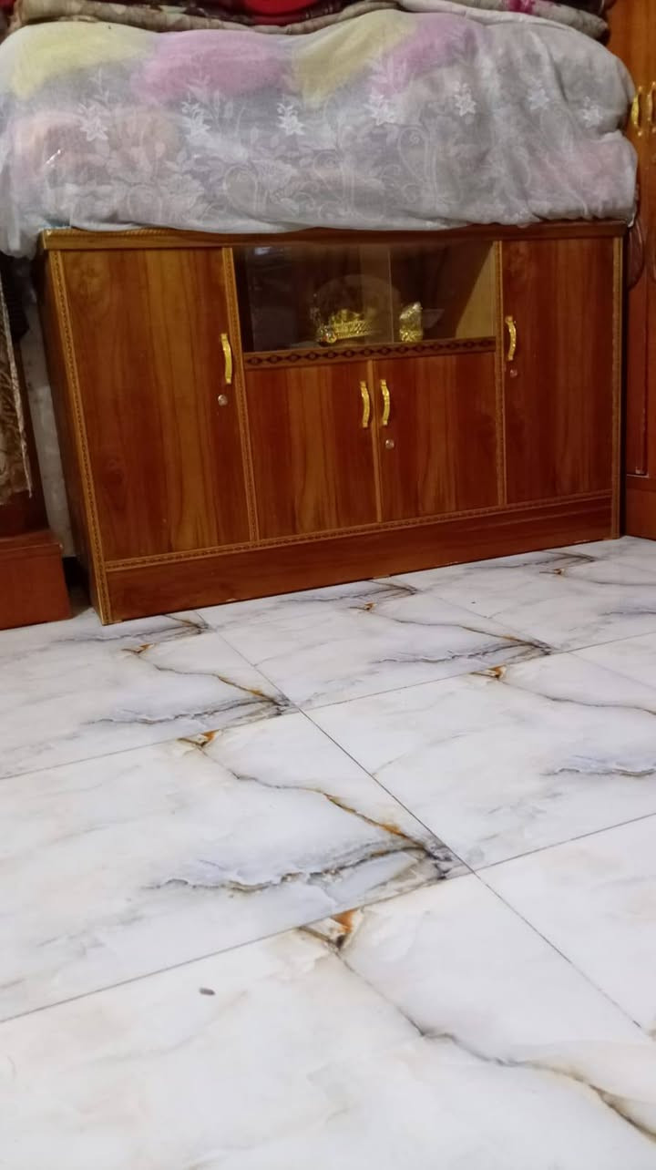 سلام عليكم غرفه نوم مال اخشاب مع بوفيه جديدة  الرقم‏‪***********‬‏

