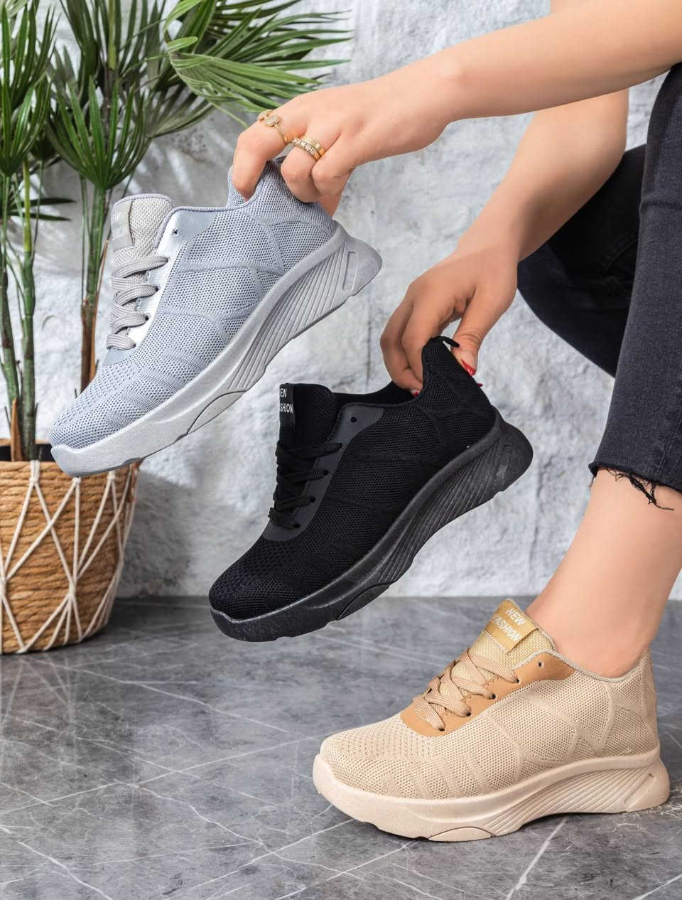 التريكو الحريمي دايمًا هو الاختيار الأول💥💥💥💥💥💥
نوفر كولكشن تريكو حريمي بتصميمات عصرية تناسب مختلف الأذواق ، بخامات مريحة وجودة مناسبة للاستخدام اليومي✨✨✨✨✨✨✨✨✨✨✨
تشكيلة مختارة بعناية تساعدك توفر لزبوناتك القطع المطلوبة بأسعار مناسبة💯💯💯💯💯💯
▪ موديلات متنوعة بين الكاجوال والشيك
▪ خامة دافئة ومريحة
▪ ألوان شتوية مطلوبة في السوق
▪ مقاسات متوفرة
▪ أسعار جملة للتجار
▪ شحن لجميع المحافظات
للطلب والاستفسار التواصل علي الخاص 📩


**إذا كنت صاحب هذا الإعلان وتريد حذفه لأي سبب، رجاءا أرسل رسالة إلى الدعم الفني**