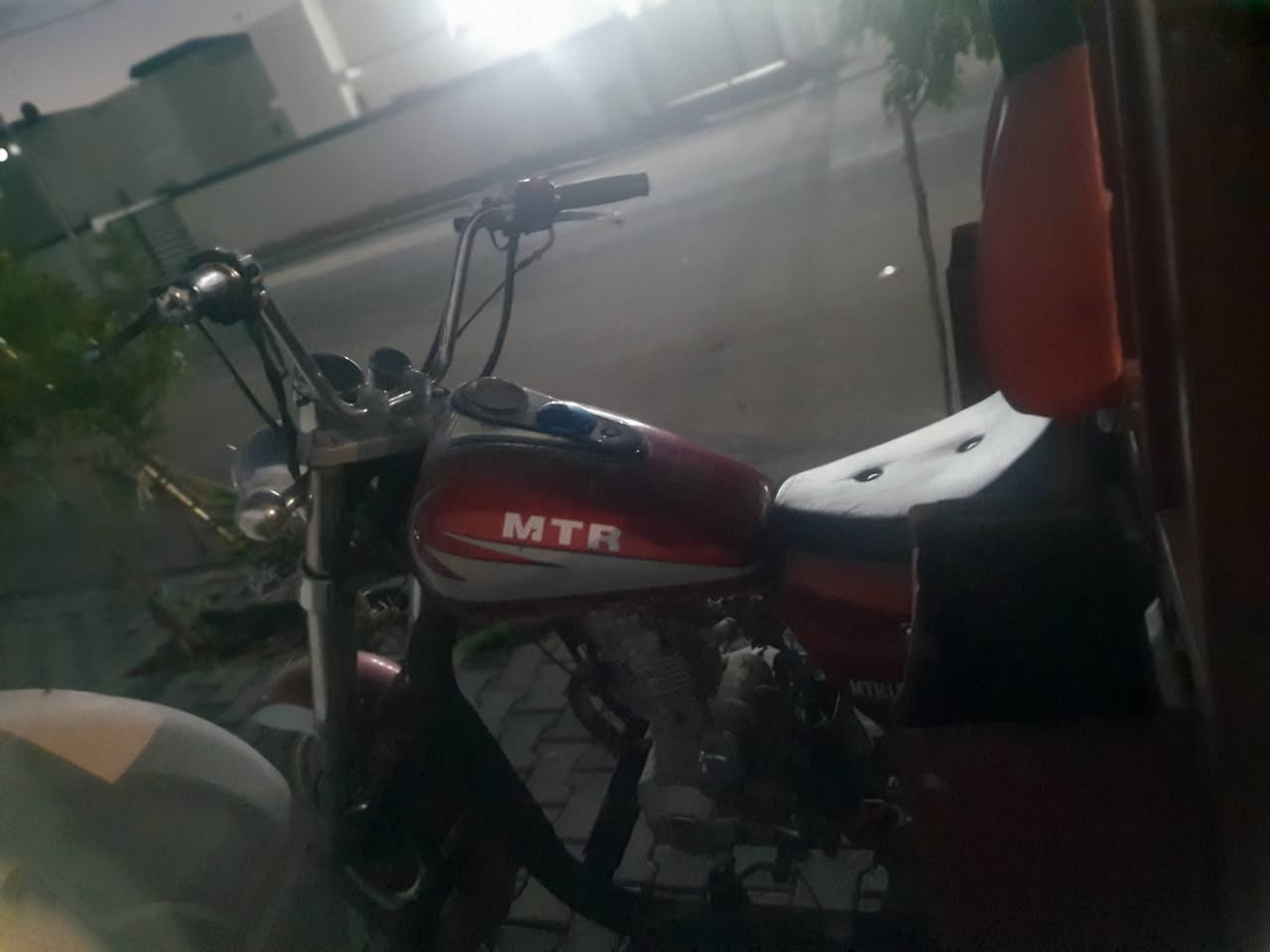 سلام عليكم ستوته موديل 10البيع رقم اسود راعيه موجود سعره مليون ونص وبيه مجال مكان نجف***********
