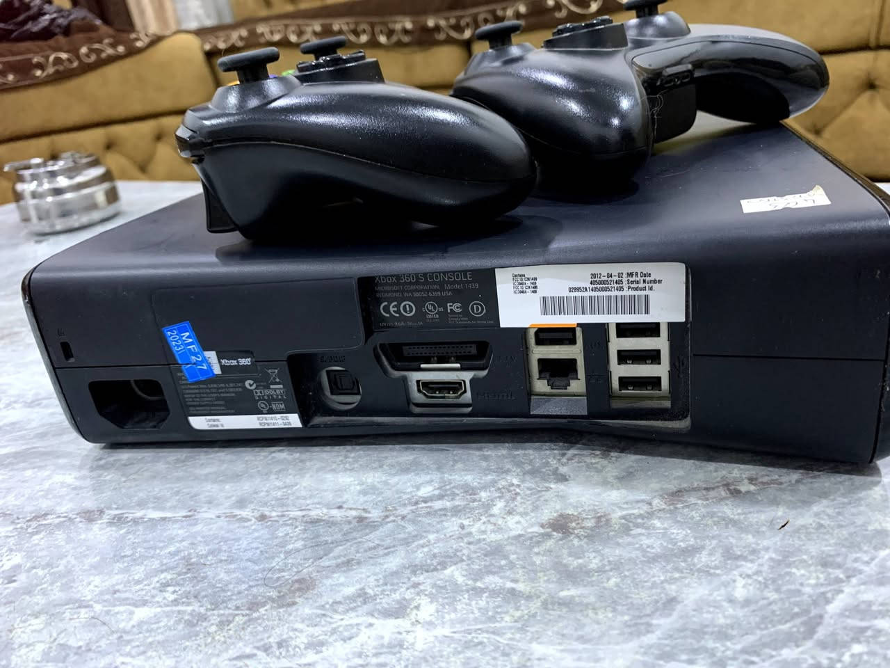 اكس بوكس 360
جهاز نظيف استخدام قليل 

يجيك يدتين ويا الاكس بوكس 

بي 120 لعبة من ضمنهم 

pes 2019/2013
FIFA 2019
Gta V 

الجهاز نظيف مثل ما موضح بل صورة 

سعرو 125 وبي مجال قليل 

رقم : ***********
