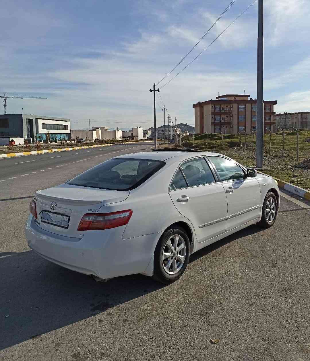 کامری 2008 فول مواسفات رەقم سلێمانی سەنەوی نوێ .گێرو مەکینە بەشەرت .هەموشتێکی بیلاد شەریکە هیچی دەستکاری نەکراوە بستێک سبوغی لەبنی دەرگای سەکن  هەیە سۆنەریش دانراوە. 138 ڕۆیشتوە  نرخی 120معامەلە شوێن ڕانیە .ڕەقەم تەلەفۆن *********** رانية, السليمانية
