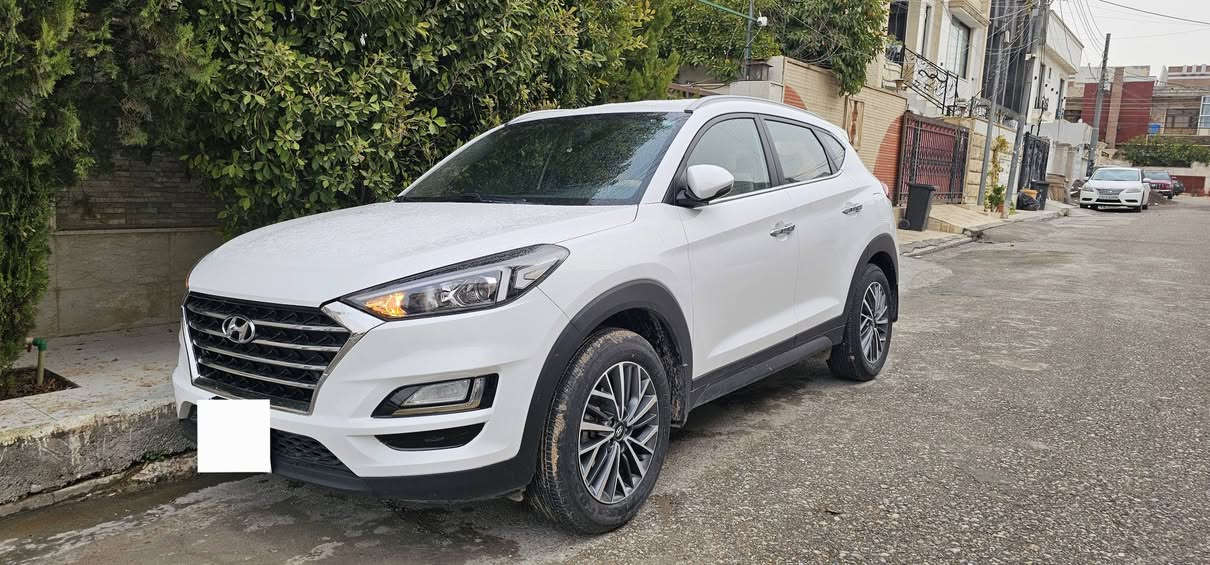 سلام عليكم
توسان خليجي موديل 2020
بدون سبغ بدون بارد 
ماشيه ٦٦ الف  
رقم اربیل  
فول بدون بانوراما 
سعر 225
للاستفسار الاتصال ع رقم ‭***********‬
