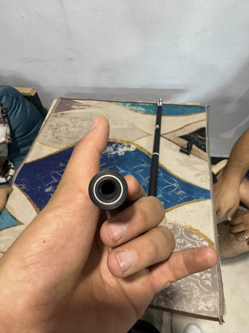 السلام عليكم بيري وكاله داخل كاربون السعر عالخاص ***********
