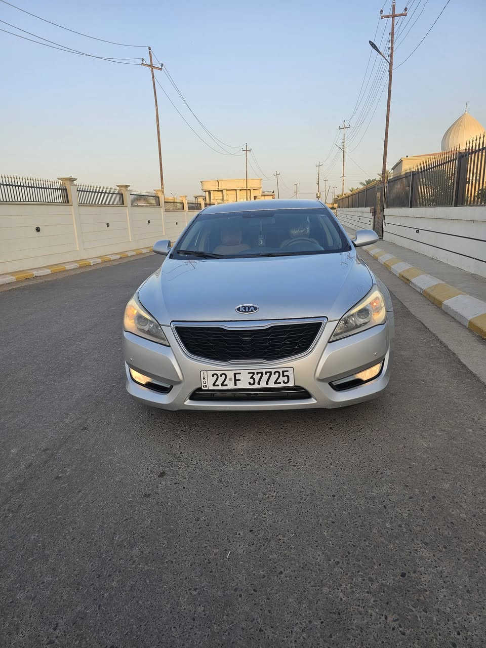 كادنزا ٢٠١٣ خليجي محرك سته سلندر ٣٥٠٠  رقم اربيل تحويل مباشر بيها صبغ جاملغ خلفي فقط كير محرك جيد جدا نص مواصفات السعر ١١٤ وبيها مجال بسيط استفسار *********** مكان السياره الضلوعيه
