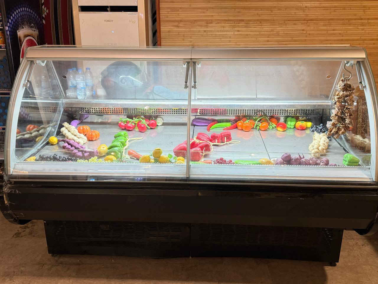 برادات شغالات 100% نضافة كدامكم كلش مرتبات النوعية تركيه أصلي سعر البراد الواحد 2250000 
التواصل ***********
