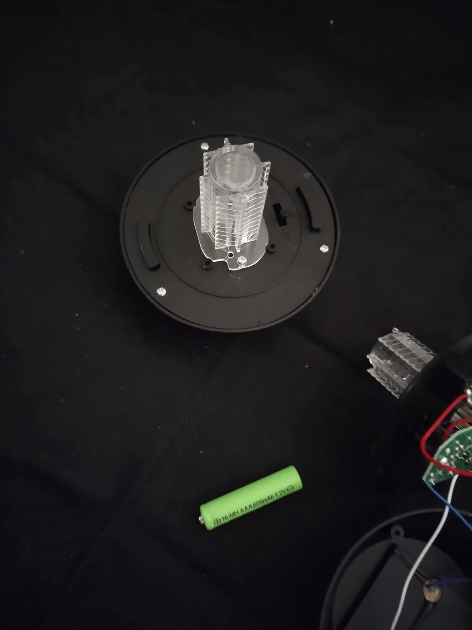 قطعتين بهل الشكل طاقه شمسيه مثل ماواضح بالمقطع  على اول تم 4000


**إذا كنت صاحب هذا الإعلان وتريد حذفه لأي سبب، رجاءا أرسل رسالة إلى الدعم الفني**