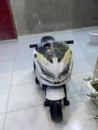 دراجة كهربائية • شغالة • نظيفة