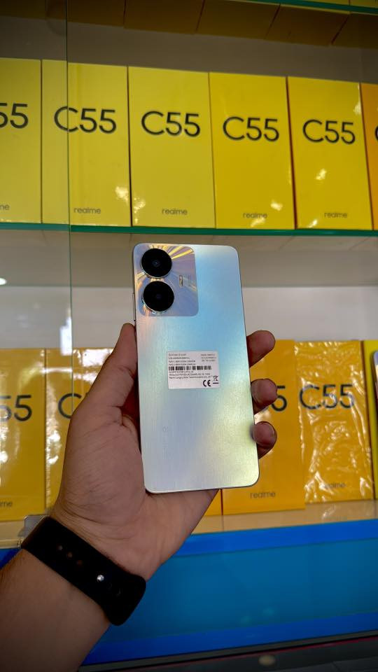 سلام عليكم 

متوفر موديلات اندوريد 

نظيف 100‎%‎ 

كامل ملحقات 

الاسعار جمله 

رقم جمله ***********
