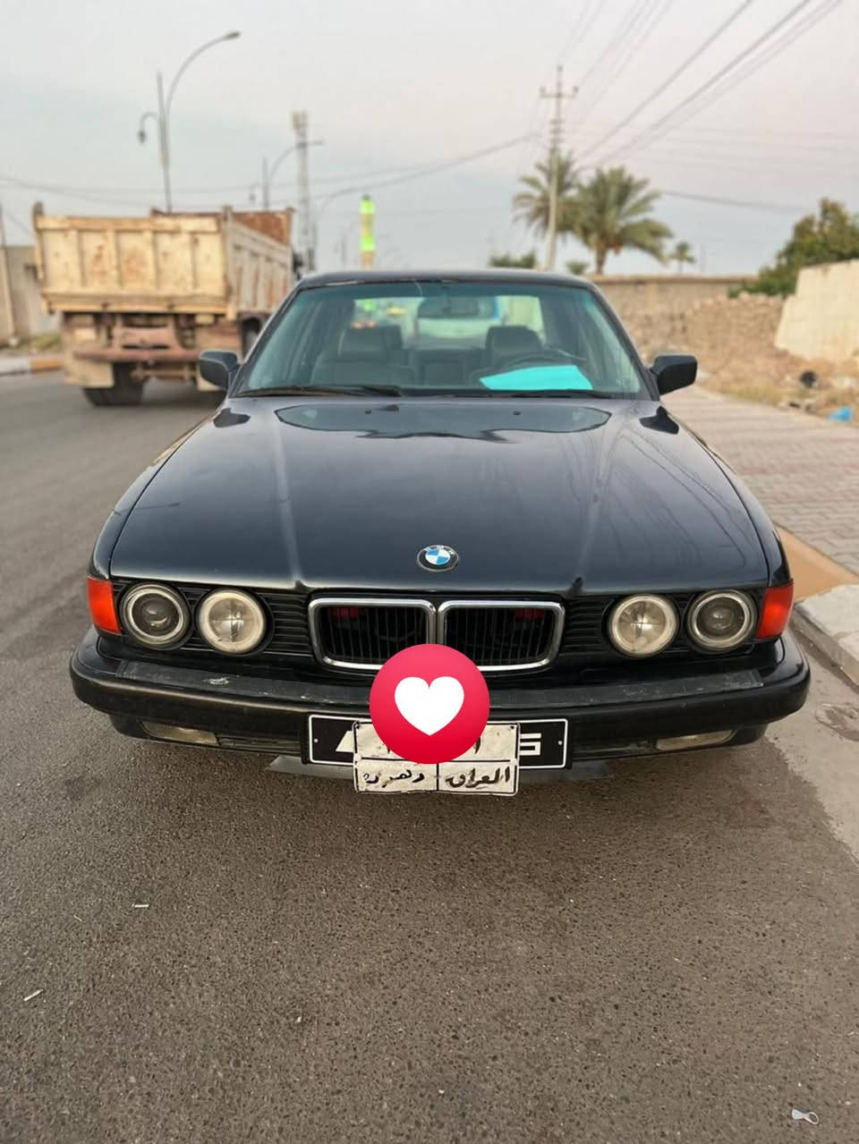 السلام عليكم للبيع بي ام موديل 1994 حجم 730 محرك 40/ 8 سلندر مسكر بسم الحجي موجود السنويه نافذه شرط محرك وكير بيها نواقص خفايف السعر 40 بيها مجال الاستفسار ***********العنوان صلاح الدين ناحيت دجله
