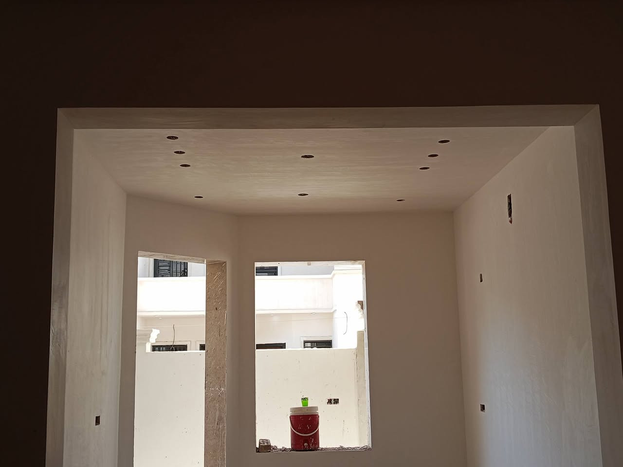 سلام عليكم خلفه تشميع وجص وبورك شغل كله عليزر حتى السقف ليزر ستلام مهندس بشرط مكاني بغداد العامريه للاستفسار على الرقم ***********
