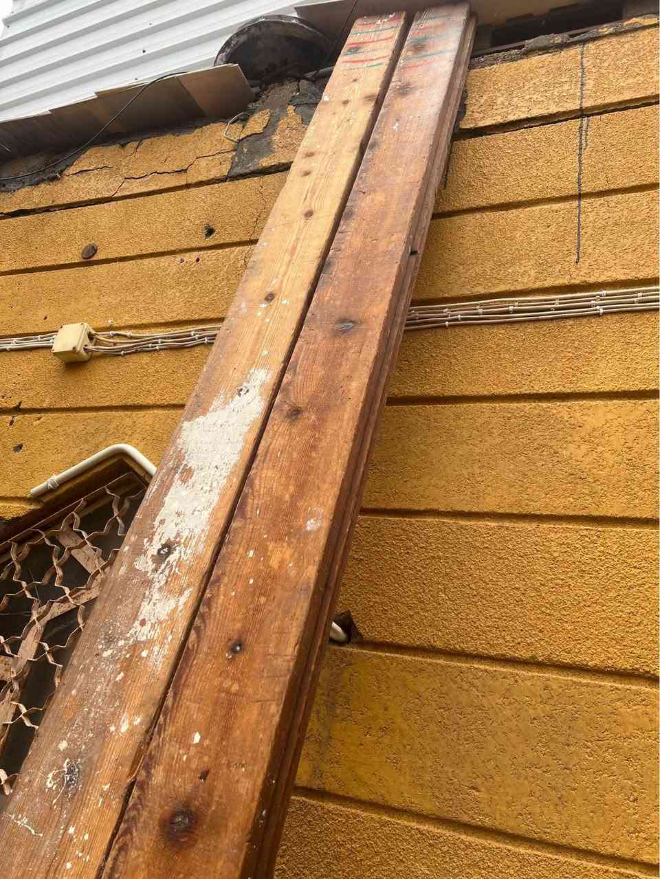 للبيع سكلات ( جحوشة + دوس خشب 4 متر ) استعمال قليل 
عنوان / البصره / الحيانية 
هـ/ *********** البصرة, العراق
