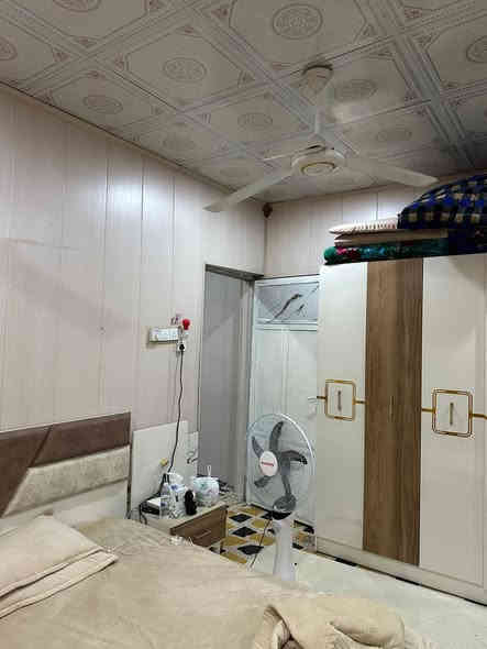 السلام عليكم بيت تجاوز للبيع الموقع حي الفرات قرب المستوصف متوفر كل الخدمات - كهرباء- وماء - وتبليط وعلى شارع العام 
السعر 13 وبي مجال 
رقم تلفون *********** رجاءً بس الشراي يتصل
