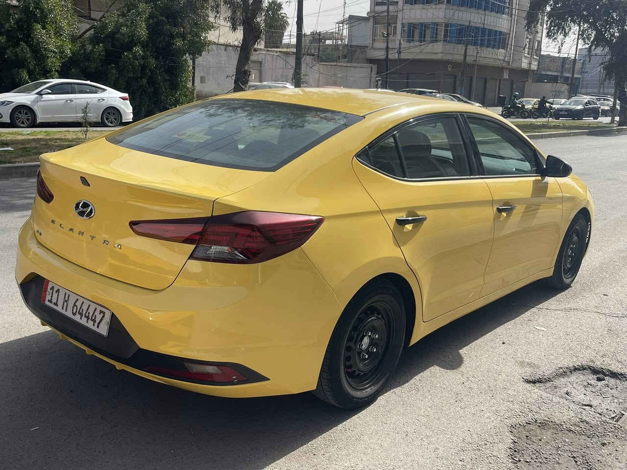 السلام عليكم
النترا موديل 2019
وارد امريكي كلين تايتل السيارة بدون تبديل ليبل واحد كفالة عامة كير ومحرك مكفول شرط برغي مامفتوح بيهن مواصفات نص فول سعرها 150
مكاني بغداد الزعفرانية 
***********
رقم وسنوية جدد هية وغرامات مصفرة
