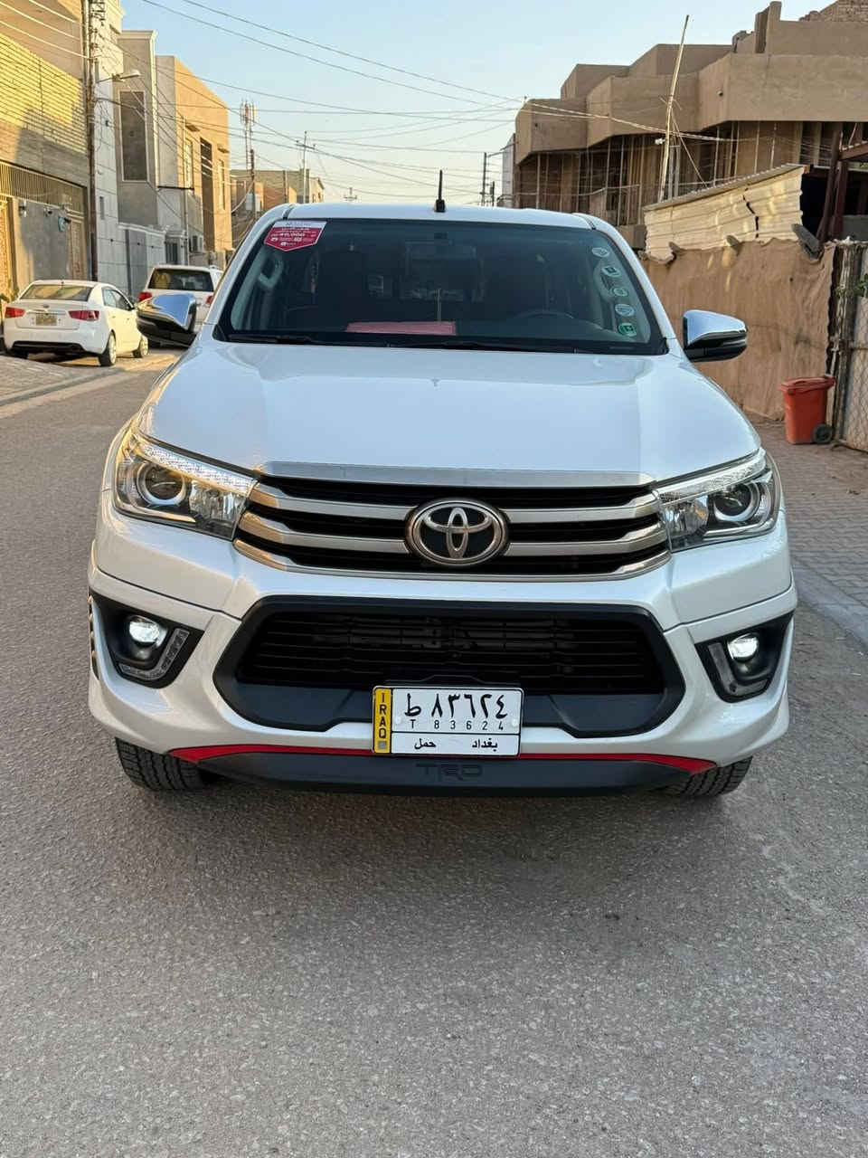 السلام عليكم
هايلوكس TRD موديل 2020
6 سلندر 
بيها بارد شبر تقريباً 
وجاملغ بجهة السائق فقط من جوه بيه ضربه مثل ما موضح بالصوره
مداور مباشر 
ماشيه 67 الف حقيقي 
سياره جاهزه من كلشي 
والخطه شلتها 
السعر 315 وبيها مجال بسيط 
للأستفسار اتصل ع هاي الارقام 
***********
***********
غير متواجد ع الفيس
