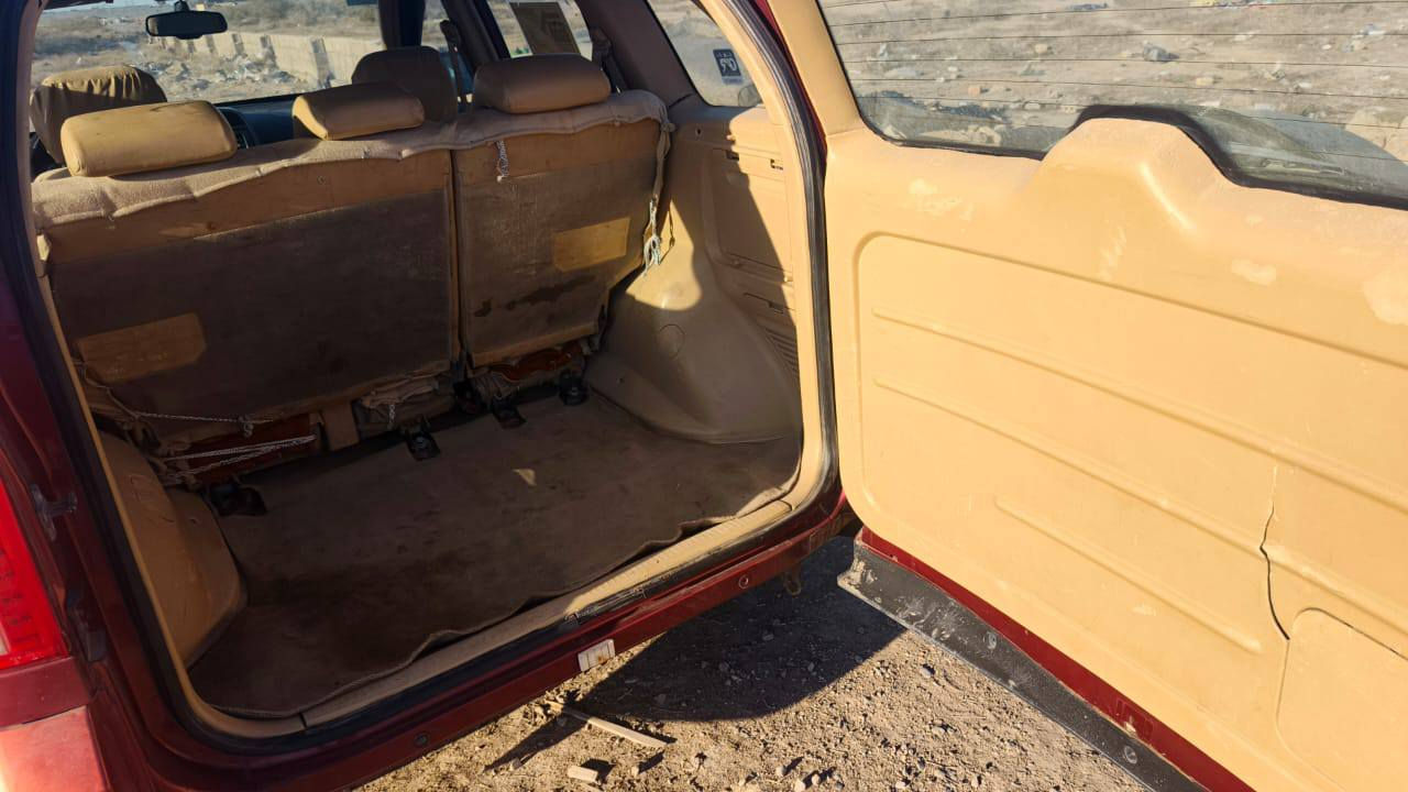 السلام عليكم ورحمه الله وبركاته شباب عندي تيكو مديل12شكل الجديد محرك جديد منضومه جديده صدر امامي او خلفي جديد كهربائيات كل شغاله السياره بلاديه لاضره ولا تبديل ولا صبغ هاي صورها مال يوم رقم بغداد شرط التحويل مصفره غرامه السياره ماتشتغل أو مرات نكره ماعرف شنو الحاله ابيع عل وضعها الي شراي يتصل على رقم ***********مكان السياره بغداد قرب حي البتول شرط عقد مروري السعر 42اوبيها مجال الشراي يتصل غرمتواجد عن الفيس السياره كلش حلو بس وصخه
