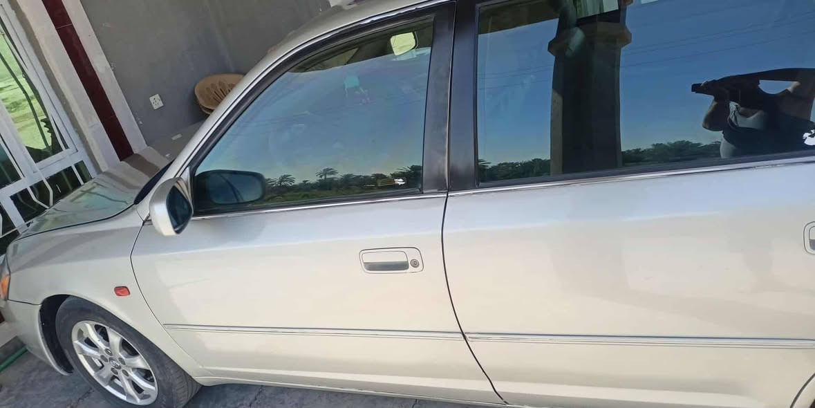 السلام عليكم
افلون 2001 وارد امريكي محرك وكير خليجي  الون سلفري 

بيها ضربه بجاملق الخلفي جه السايق  ضربتها  واضحه بالصور مصبوغه حزام 

 مكفوله من محرك وكير والعيب الشرعي السياره ب اسم ابويه تاخذ تحويل ثاني يوم 

كشانه كهربائيه دوشمه جديده تبريد نقص غاز منضومه كامله 

ادامه جديده قبل شهر تشمل تخم نوزل تخم بلك منضومه بانزين كامله  ومازدات طك باكيت  زوج تايرات جدد  السياره متعوب عليها تاخذها مال جناي 

تفاصيل السياره مكتوبه ⬆️
مكان السياره الانبار الفلوجة الحصي 

الاستفسار ع تفاصيل اكثر 

***********
