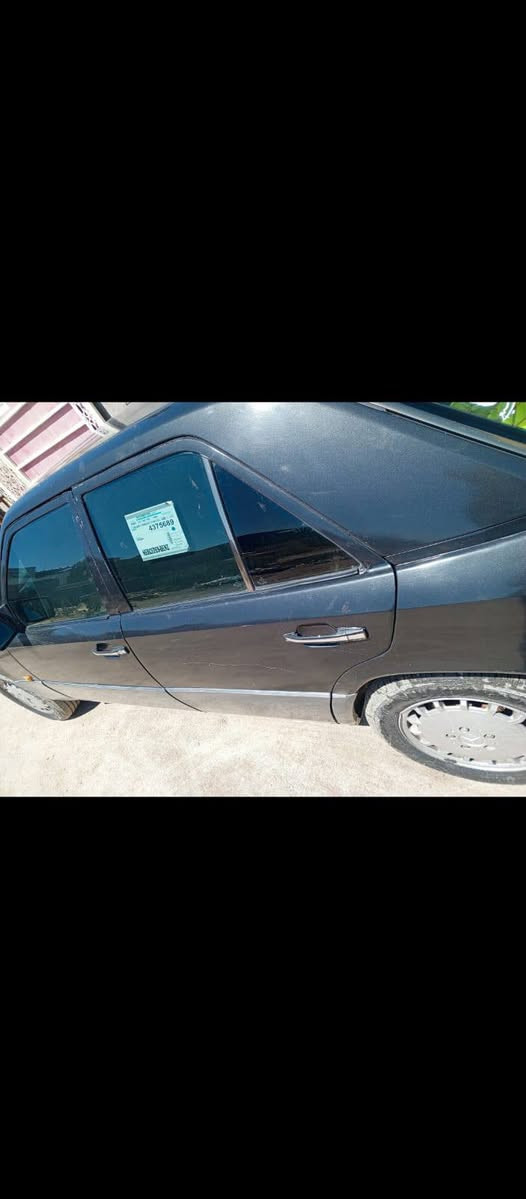 سلام عليكم 
مارسيدس دب موديل 89
رقم بغداد سنويه بيهه سنه بنهاية ال 26 تنتهي 
مكينه  Vvt 2500
مكينه فول شلعه كير برادو قبل شهرين بدلته
حداديه تخم تاير كهربائيات سياره جاهزه للخير 
شرط ترايك لبغداد
السعر 55 وبيها مجال

عنواني بصره قضاء المدينه 

***********  بي واتساب
