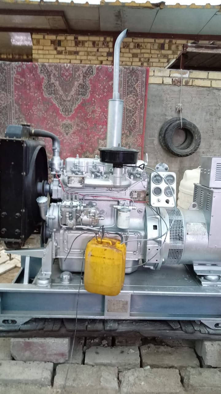 السلام عليكم
🔹 للبيع مولدة بيركز 30 كيلو 🔹
مولدة نظيفة وشغالة، قدرة 30 كيلو (37.5 KVA)، ثلاث فاز، مناسبة للبيت الكبير أو المحلات والورش والمشاريع.

✅ شغالة وجاهزة للفحص بأي وقت 
✅ محرك نظيف ومكفول صابغه للنظافه لا أكثر 
✅ توليد نظيف وكذلك مابي أي عيب تجي تفحص بالي يعجبك 

💰 السعر: 12 ورقة وبيها مجال 
    المكان : بابل ( كفل ) 

للاستفسار : ***********
