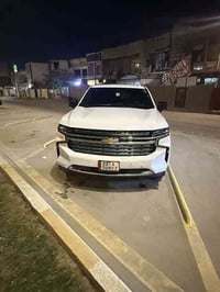 للبيع شوفرليت سوبربان موديل 2023 ماشية 100miالف صور الحادث مرفقة بالمن...