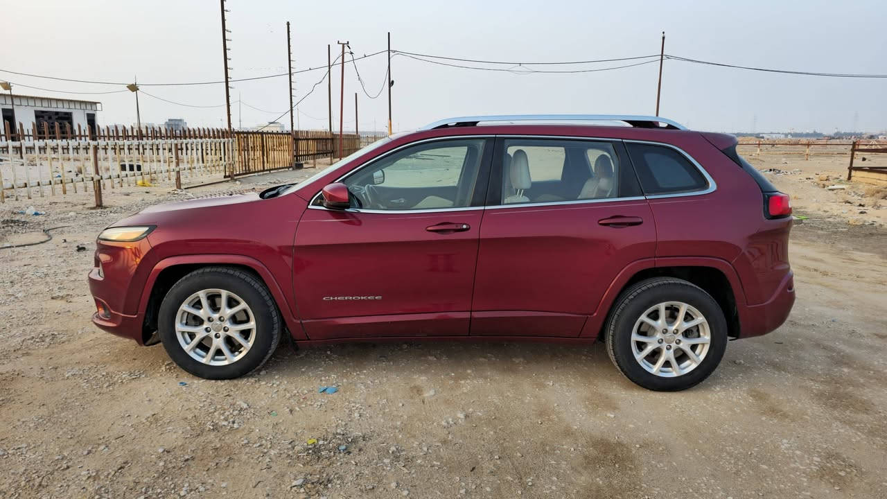 السلام عليكم
جيب بزون للبيع موديل 2016 اربيل
حادث فقط ويل الامامي 

صبغ جاملغ  بدون دواخل وبدون ايرباك

-محرك 6 سلندر 
-بصمة تشغيل
-دواخل جلد بيجي 
- لوحة قيادة الكترونية 
-نقطة عمياء 
-تشغيل عن بعد  
-بصمة ابواب 
-كشنات جلد تدفئة وتبريد 
-استيرن تدفئه
-تبريد قطعتين 
-سايد بريك بصمه  
-فتحة سقف بانوراما 
-صندوك كهرباء 
خزن ميموري كراسي                               
- شاشه كبيرة
-تخم تاير جديد 
-اشاير بالمري 
- ماشية 14,000 كيلو متر 
- ⁠كاميرا دواره 
- ⁠حساسات  خلفيه 
- ⁠مكان السيارة نجف 

- ⁠- ⁠للاستفسار 
***********
***********
